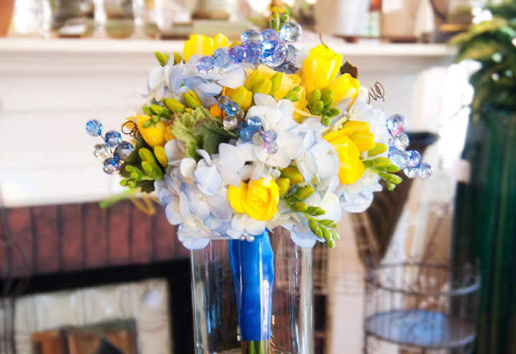 Yellow Wedd ing Flowers in Green Bay