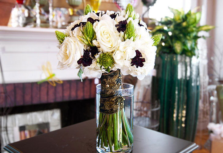 Chocolate Wedding Flowers in Green Bay